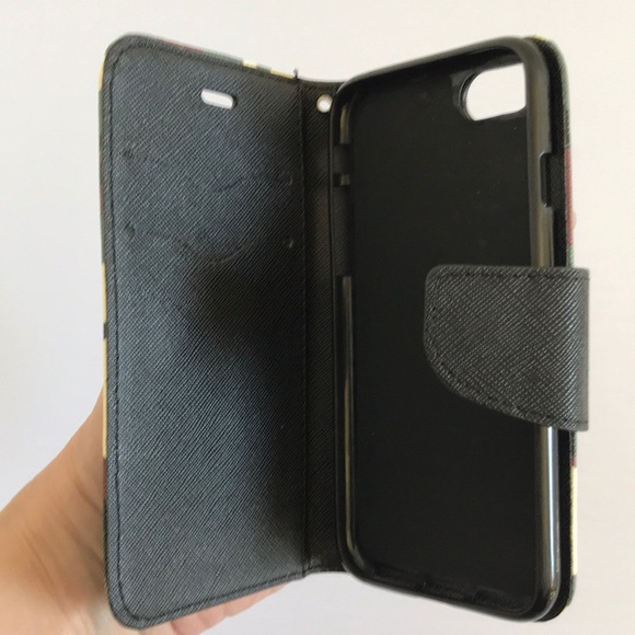 iPhone 7 Folding Phone Case Camouflage Green - Picture 3 of 3